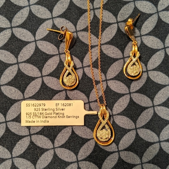 Jewelry - Diamond knot Necklace and earrings set